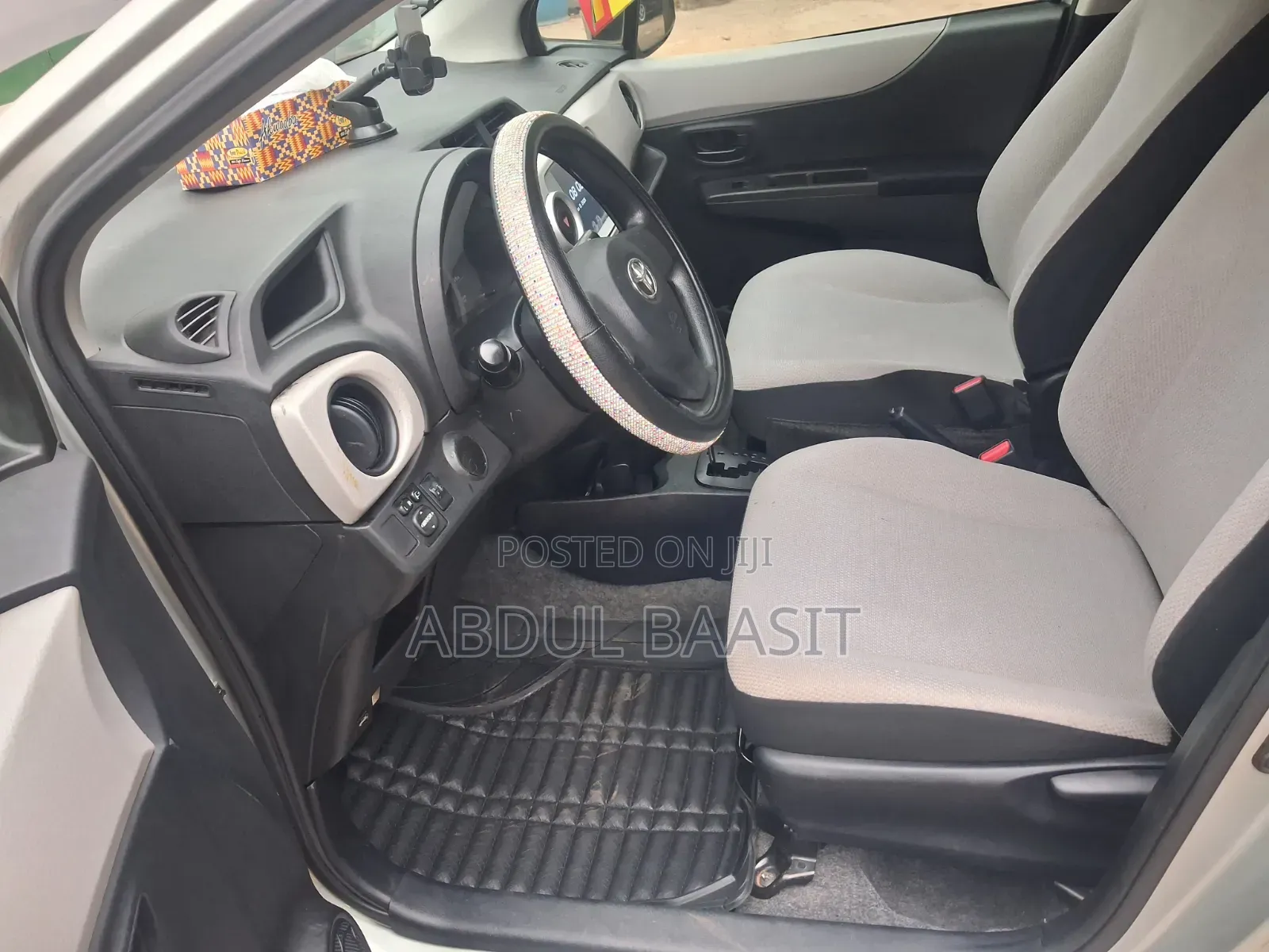 Toyota Vitz 2012 Gray
