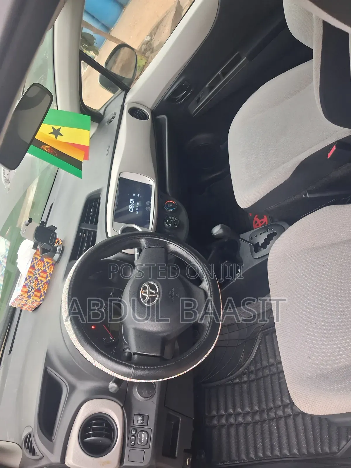 Toyota Vitz 2012 Gray