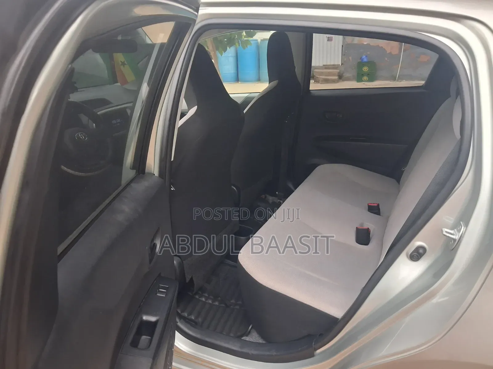 Toyota Vitz 2012 Gray