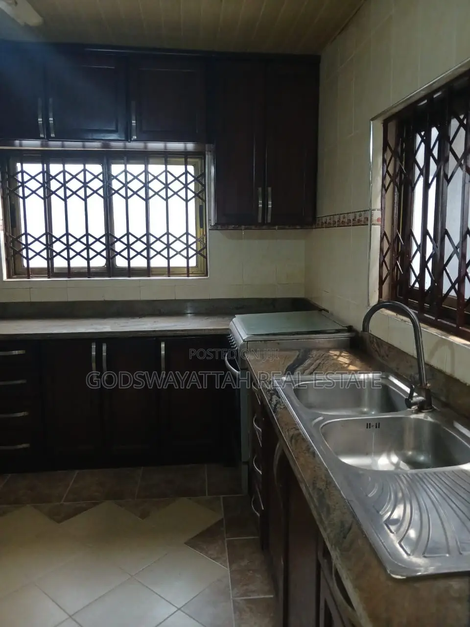 3bdrm House in East Legon, Adjiriganor for rent