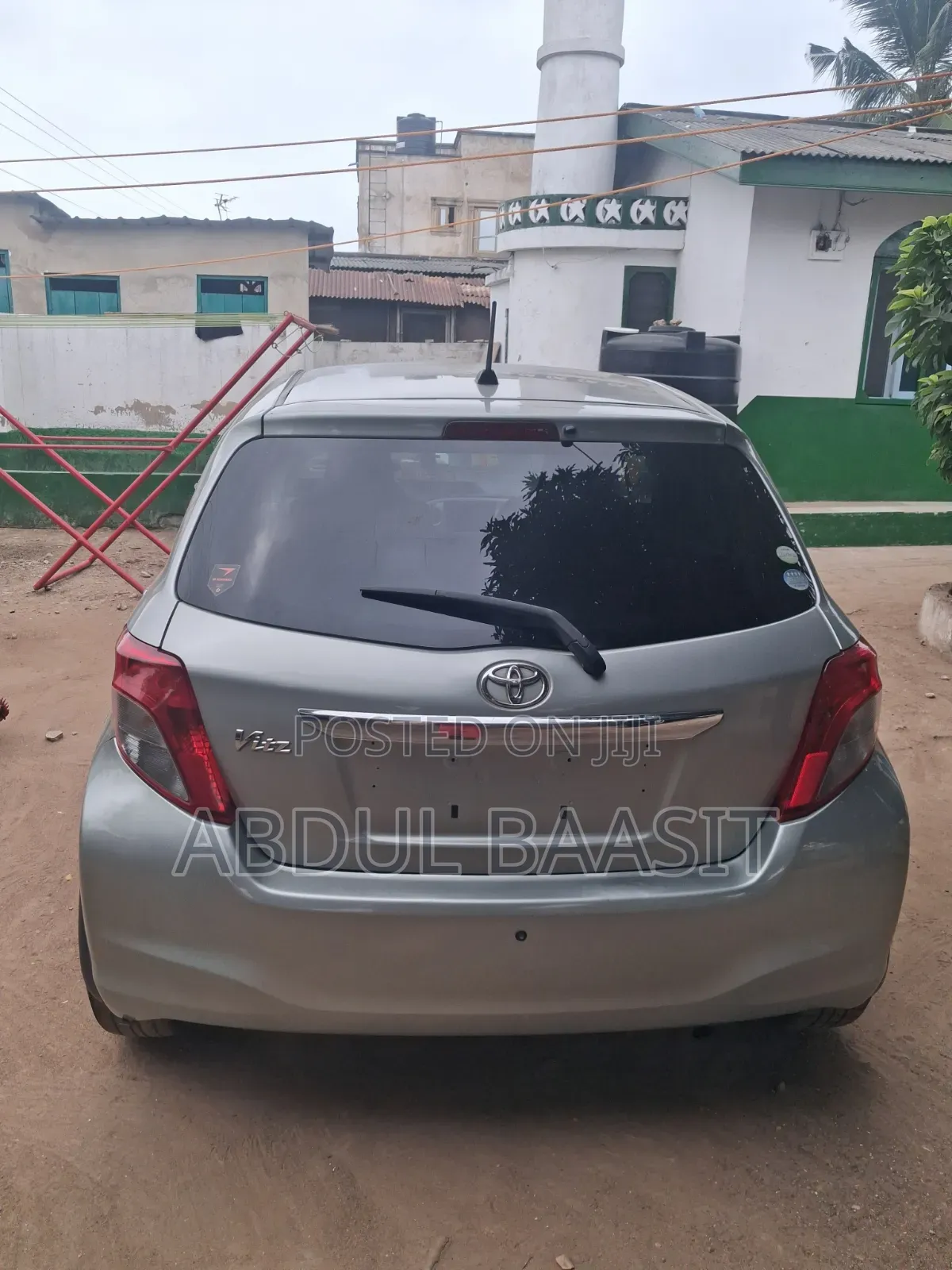 Toyota Vitz 2012 Gray