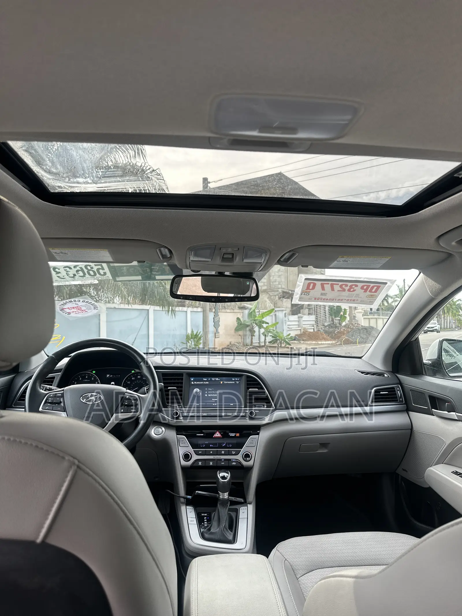 Hyundai Elantra Limited Sedan FWD (2.0L 4cyl 6A) 2017 Silver