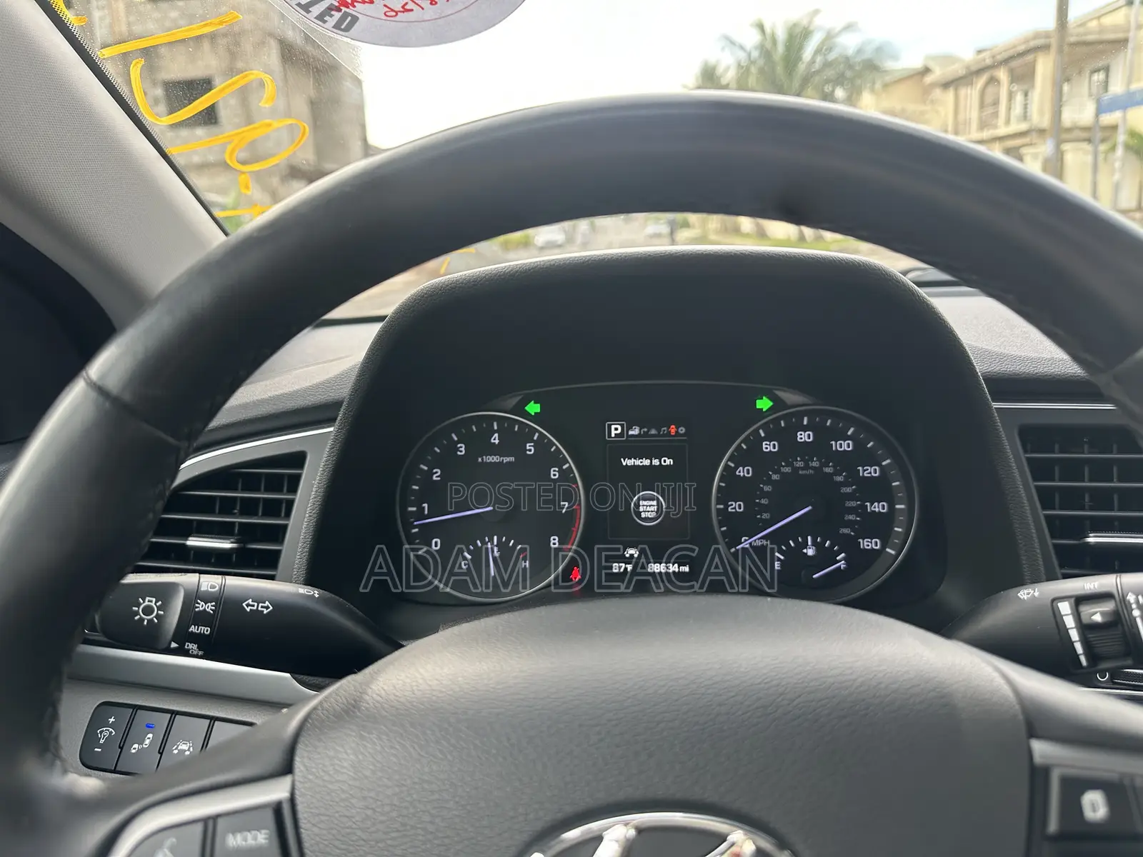 Hyundai Elantra Limited Sedan FWD (2.0L 4cyl 6A) 2017 Silver