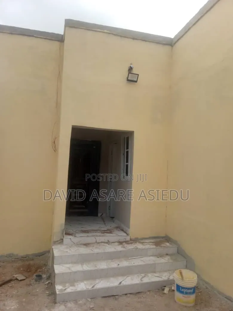 Single Room Self Contained for Rent