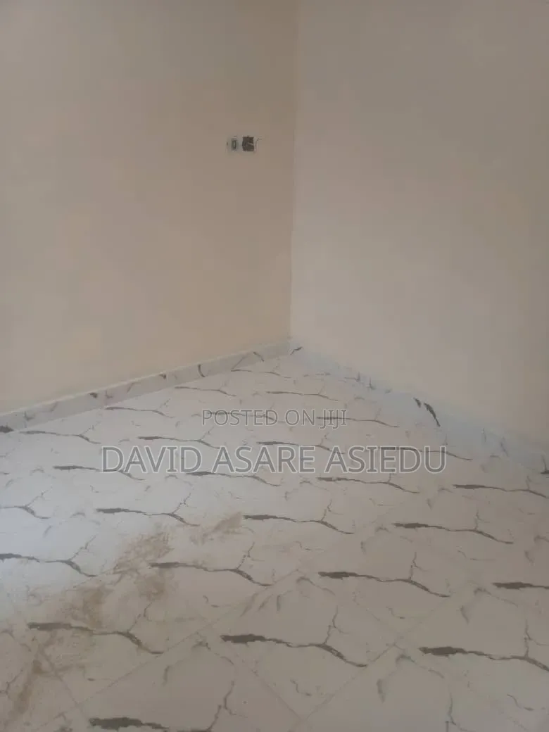 Single Room Self Contained for Rent