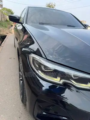BMW 3 Series 330i RWD 2020 Black
