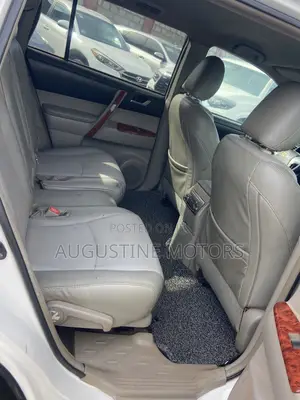 Toyota Highlander SE 3.5L 4WD 2013 White