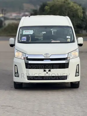 Toyota HiAce 2023 White