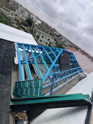 Jaay Truss & Roof Installation