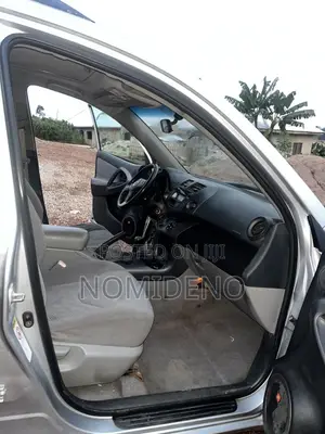 Toyota RAV4 Limited 2007 Gray