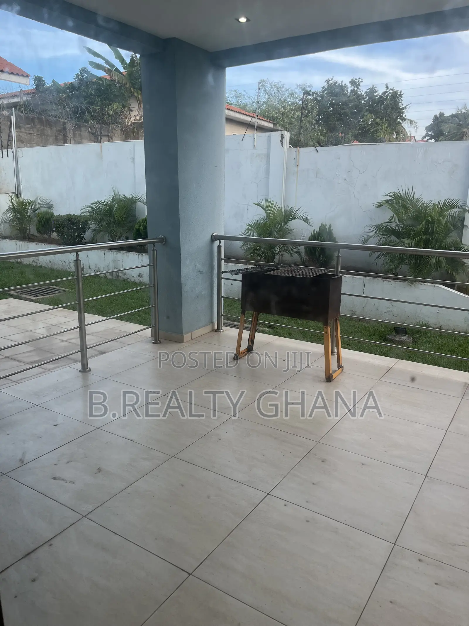 4bdrm Villa in Spintex for rent
