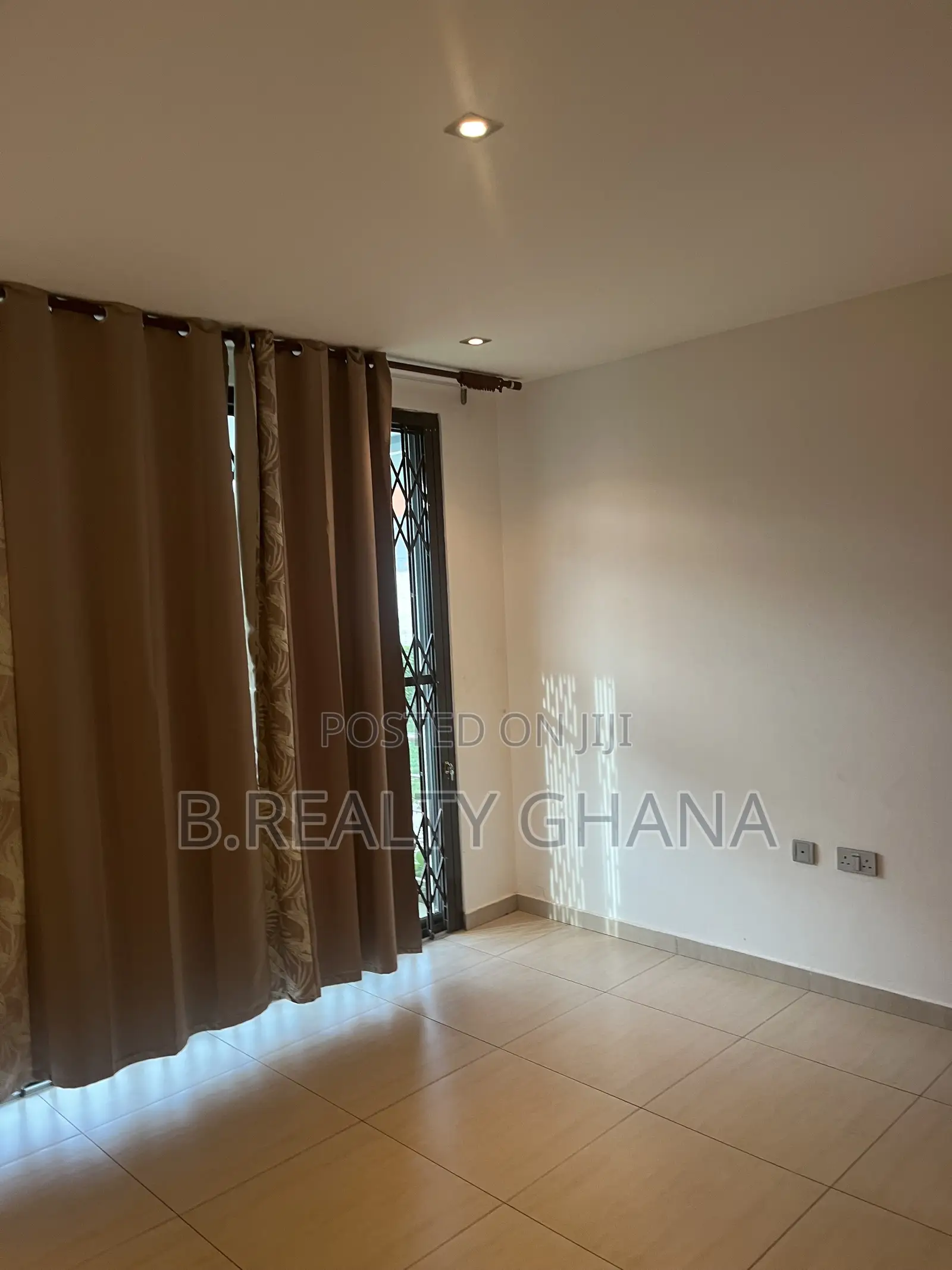 4bdrm Villa in Spintex for rent
