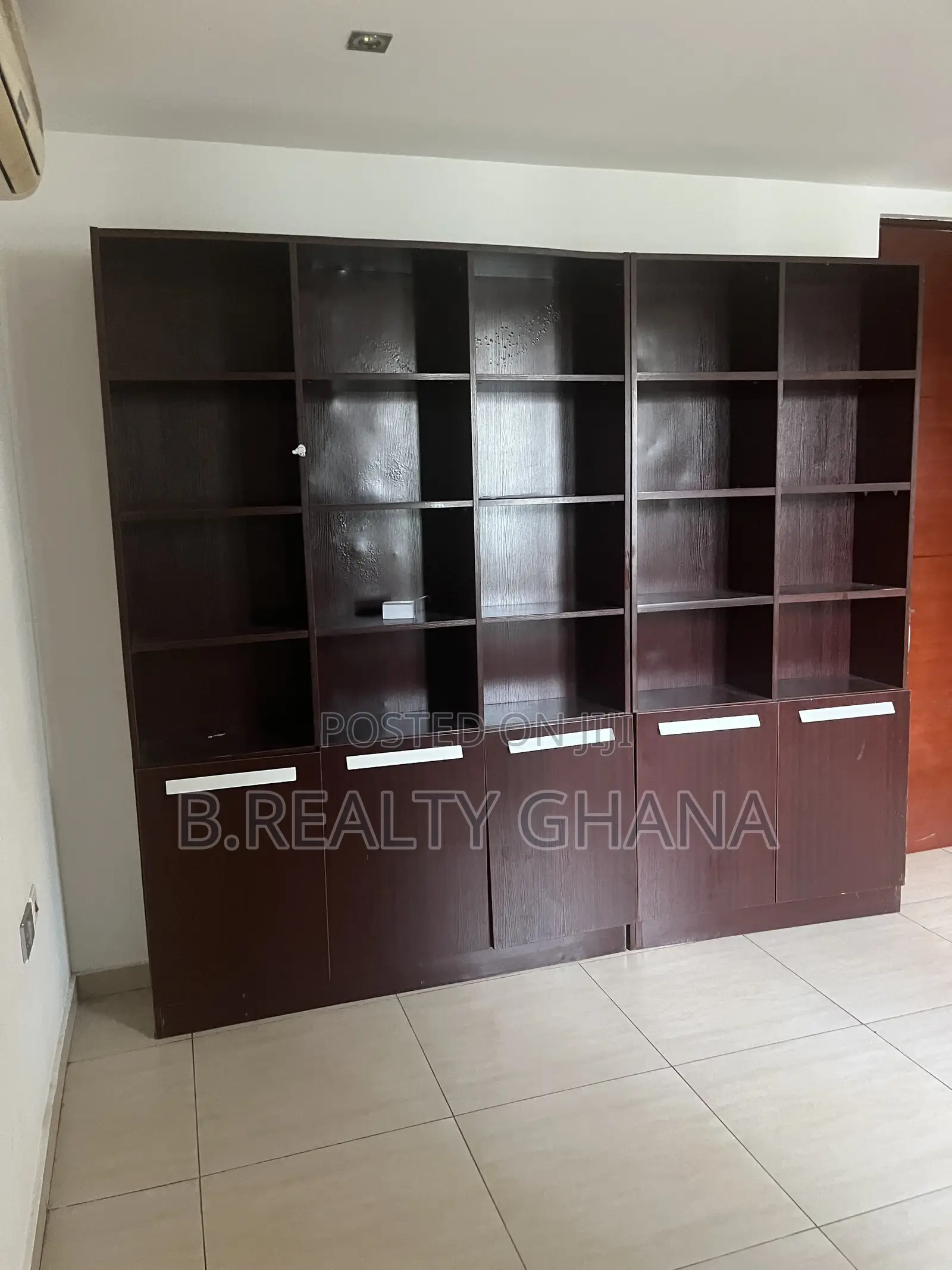 4bdrm Villa in Spintex for rent