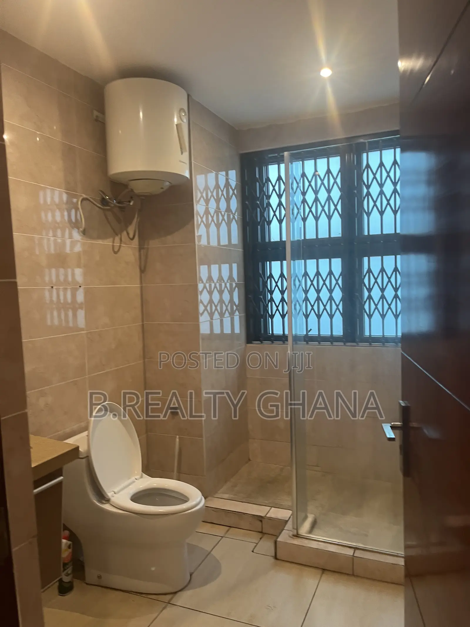 4bdrm Villa in Spintex for rent