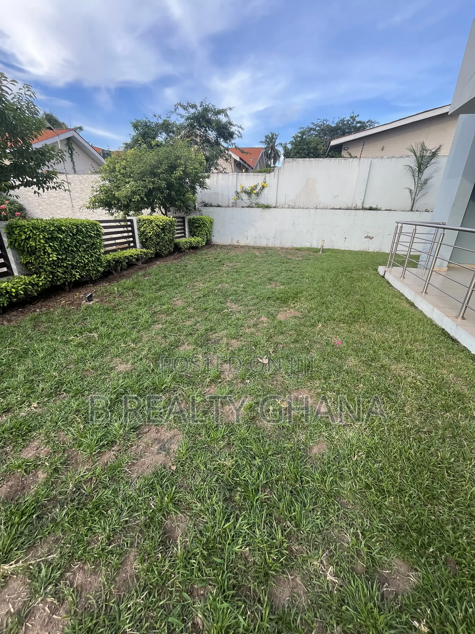 4bdrm Villa in Spintex for rent