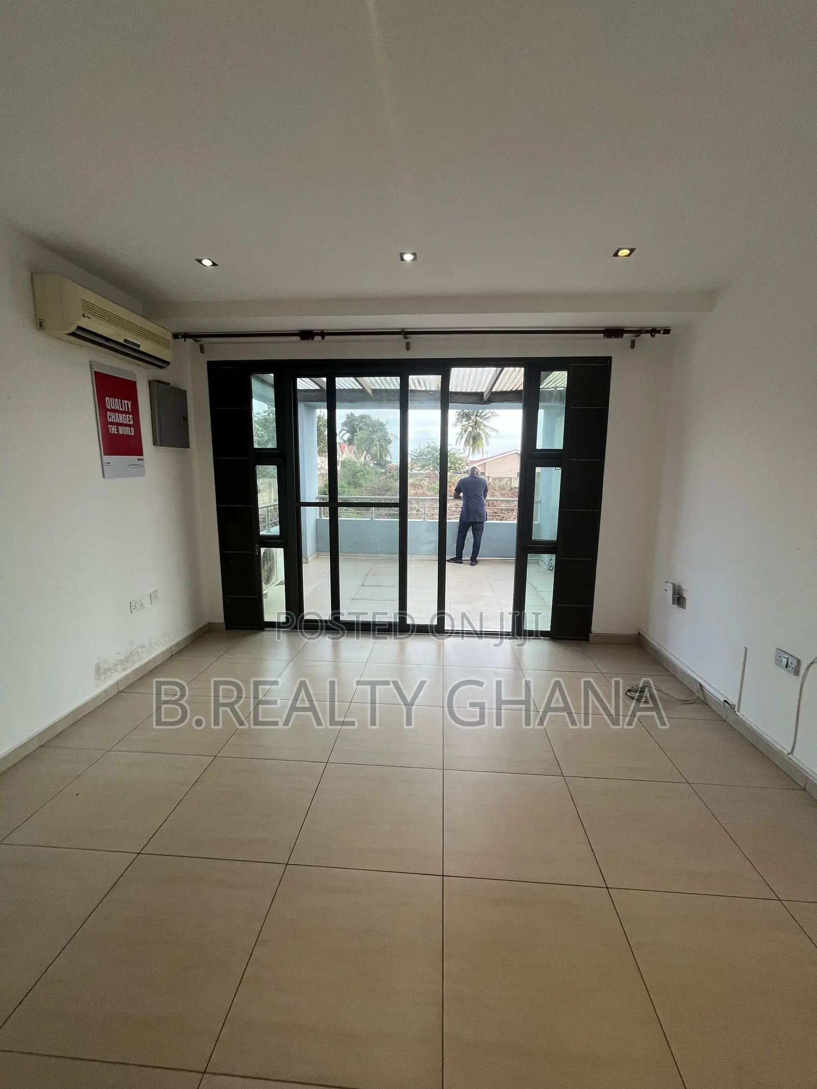 4bdrm Villa in Spintex for rent