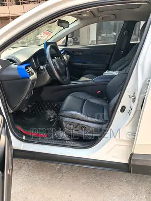 Toyota C-HR Limited 2022 White