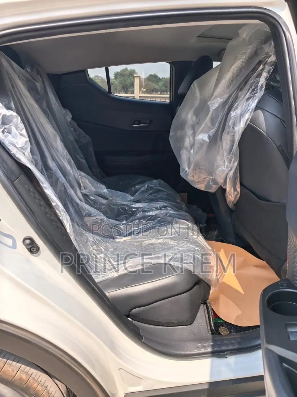 Toyota C-HR Limited 2022 White