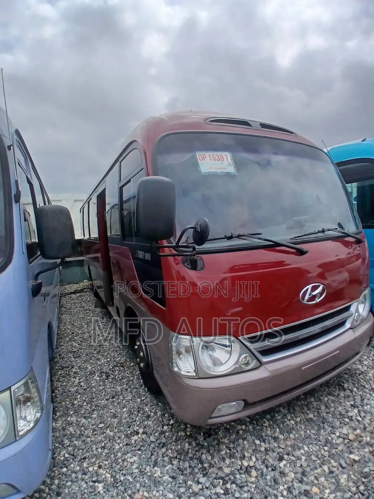 Hyundai County 2015 Red