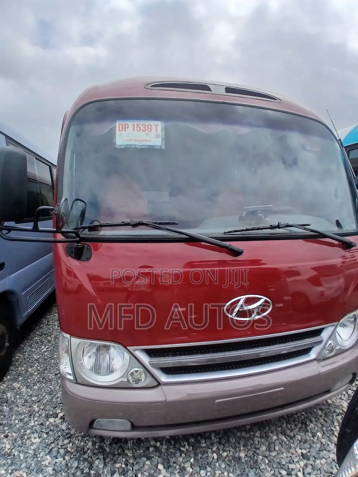 Hyundai County 2015 Red