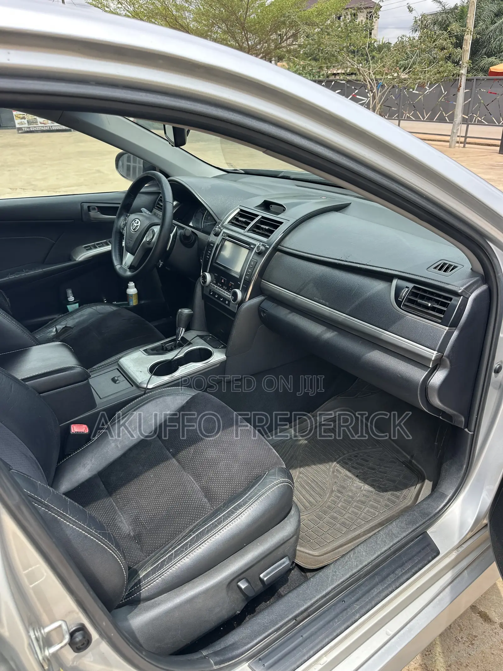 Toyota Camry SE Sport 4dr Sedan (2.5L 4cyl 6A) 2014 Silver