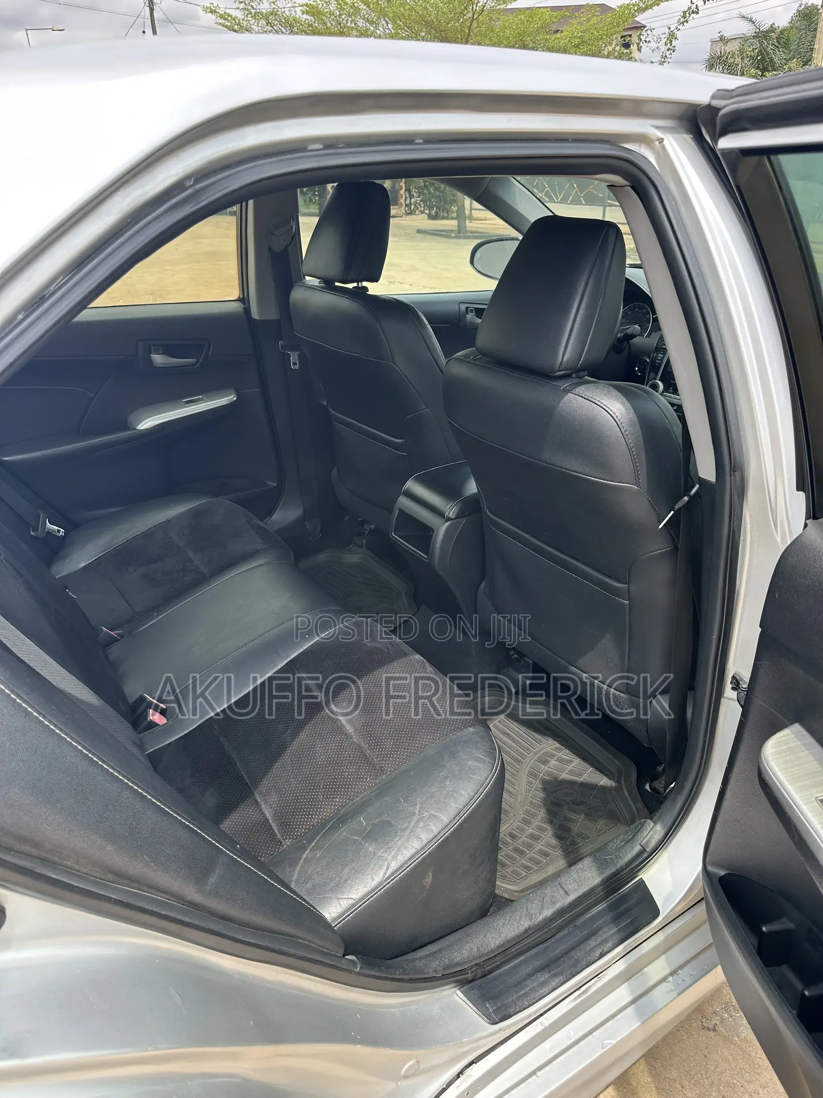 Toyota Camry SE Sport 4dr Sedan (2.5L 4cyl 6A) 2014 Silver