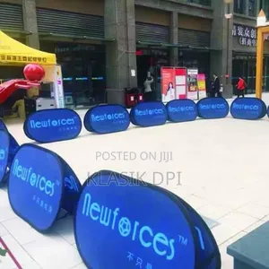 Pop Up Floor Banner