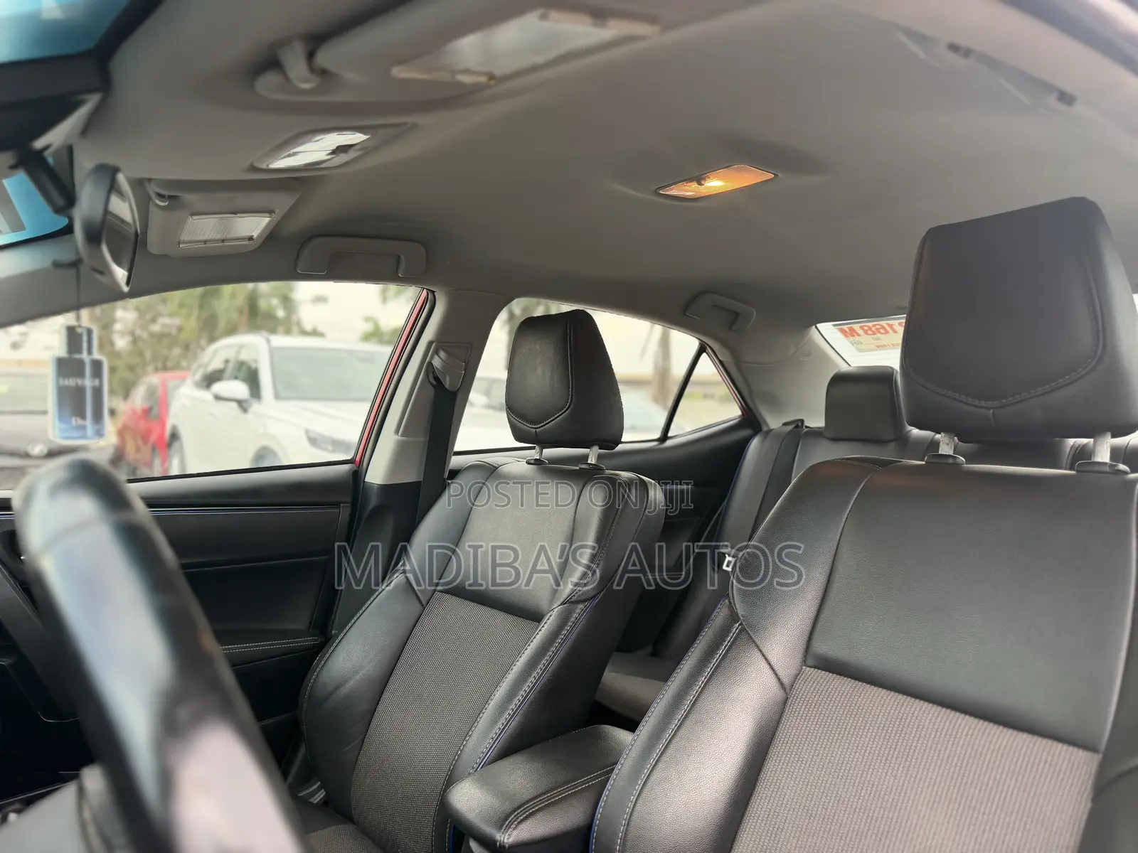 Toyota Corolla SE 4dr Sedan (1.8L 4cyl CVT) 2017 Red