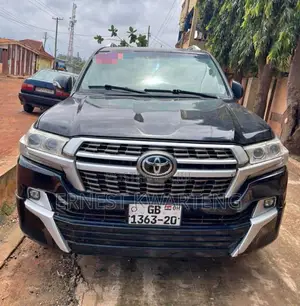 Toyota Land Cruiser 4.5 V8 DLX 2014 Black