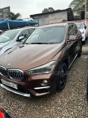 BMW X1 xDrive28i AWD 2017 Brown