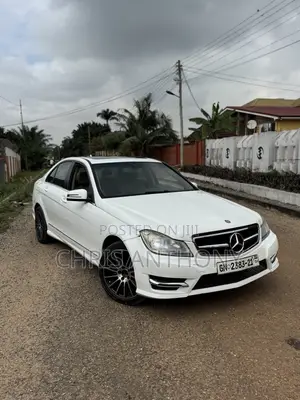 Mercedes-Benz C300 Luxury 4Matic Sedan AWD (3.5L 6cyl 7A) 2013 White
