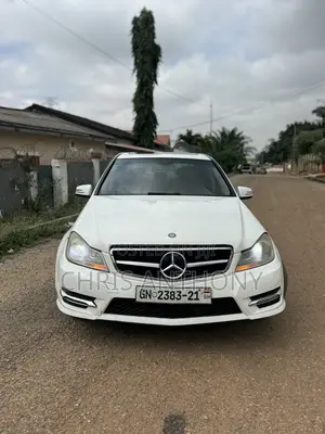Mercedes-Benz C300 Luxury 4Matic Sedan AWD (3.5L 6cyl 7A) 2013 White