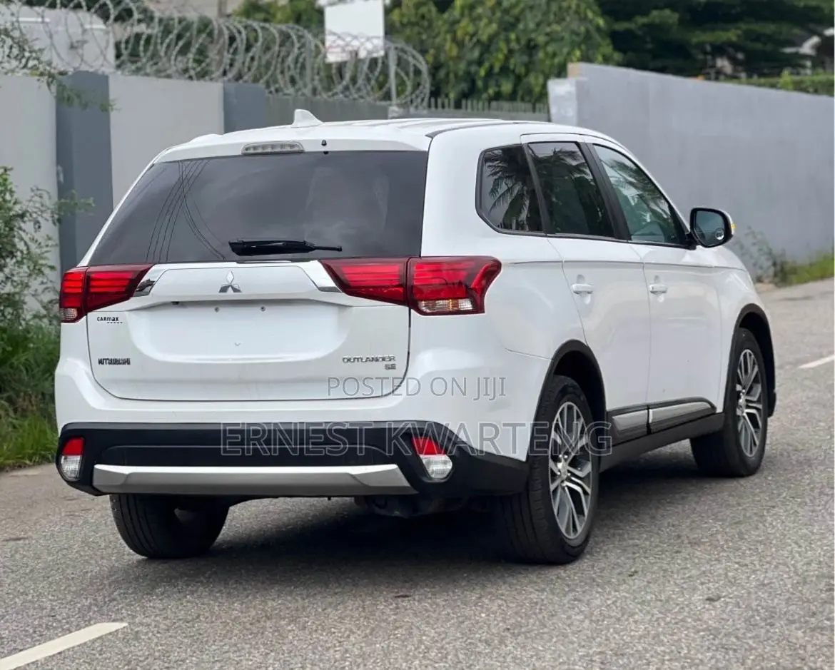 Mitsubishi Outlander 2019 White