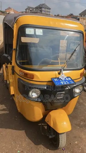 Bajaj RE 2023 Yellow