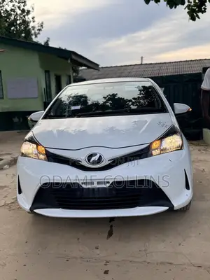 Toyota Vitz 1.3 FWD 5dr 2016 White