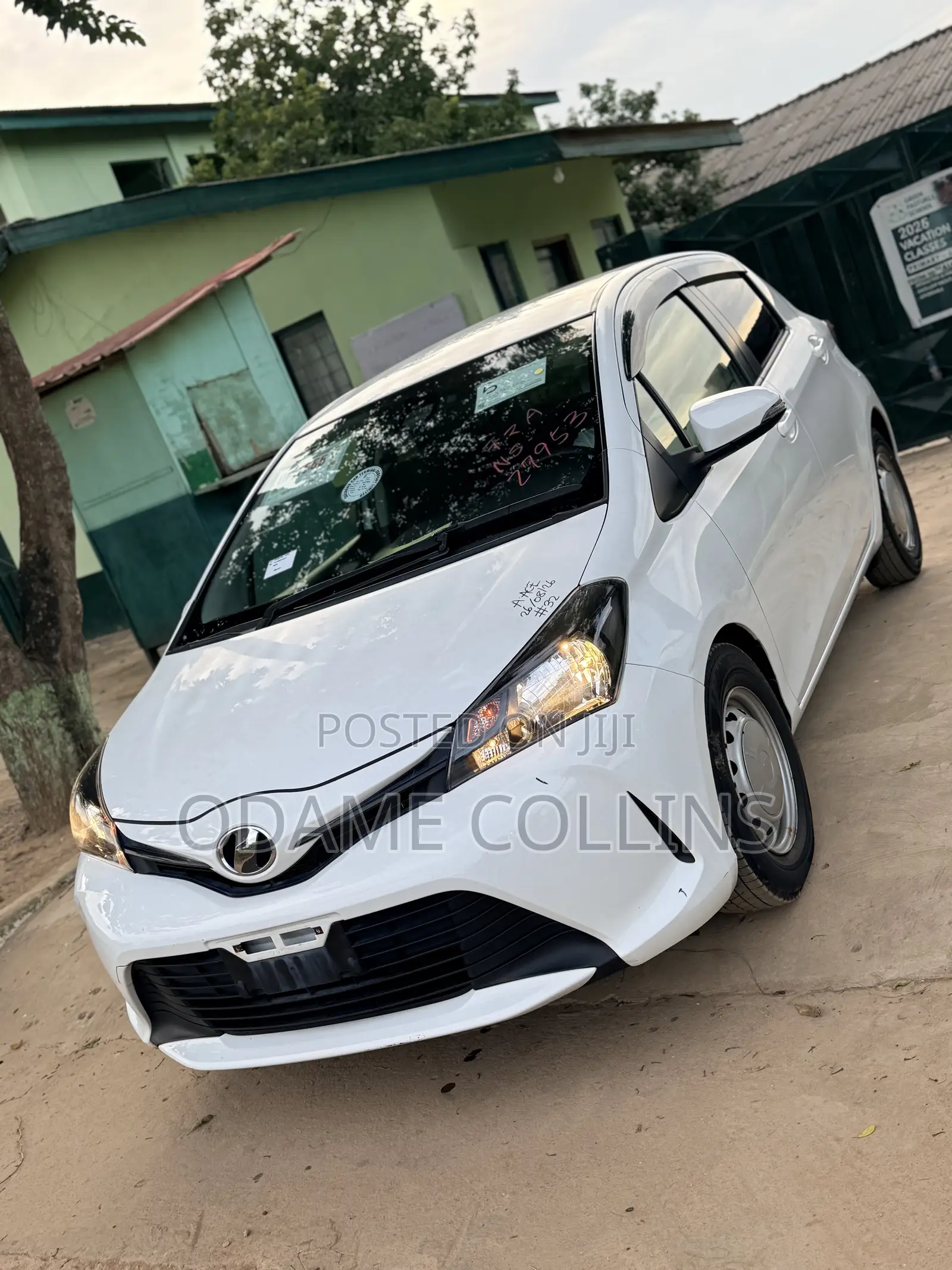 Toyota Vitz 1.3 FWD 5dr 2016 White