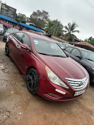 Hyundai Sonata SE 4dr Sedan (2.4L 4cyl 6A) 2014 Red