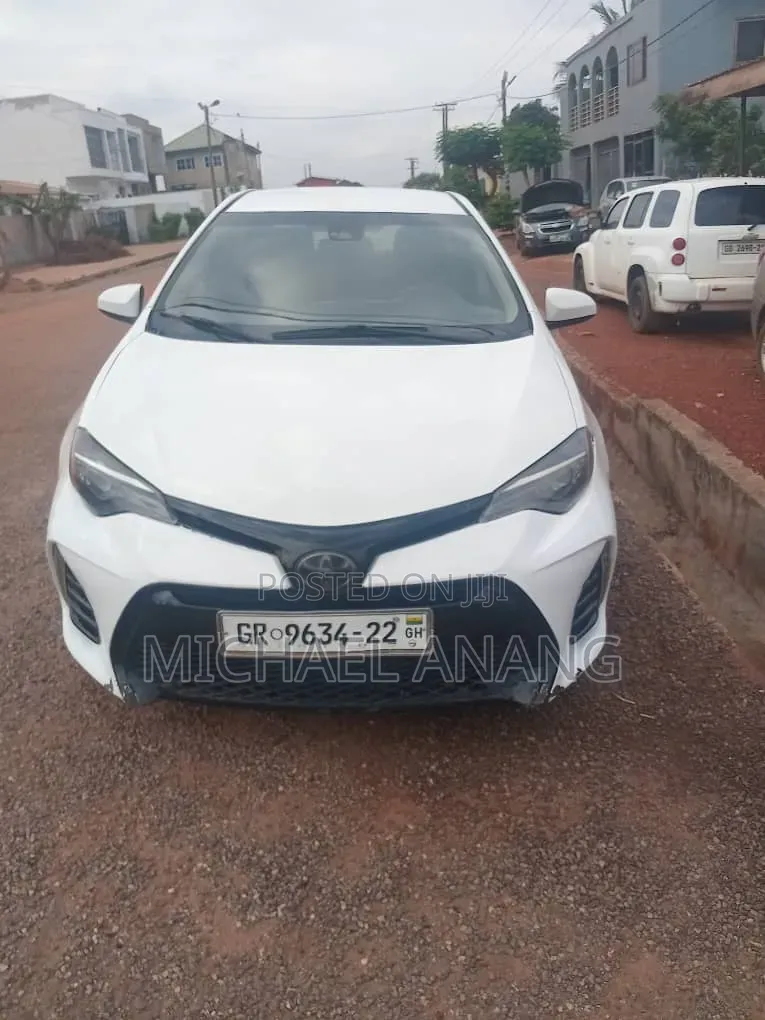 Toyota Corolla 2017 White
