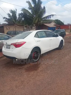 Toyota Corolla 2017 White