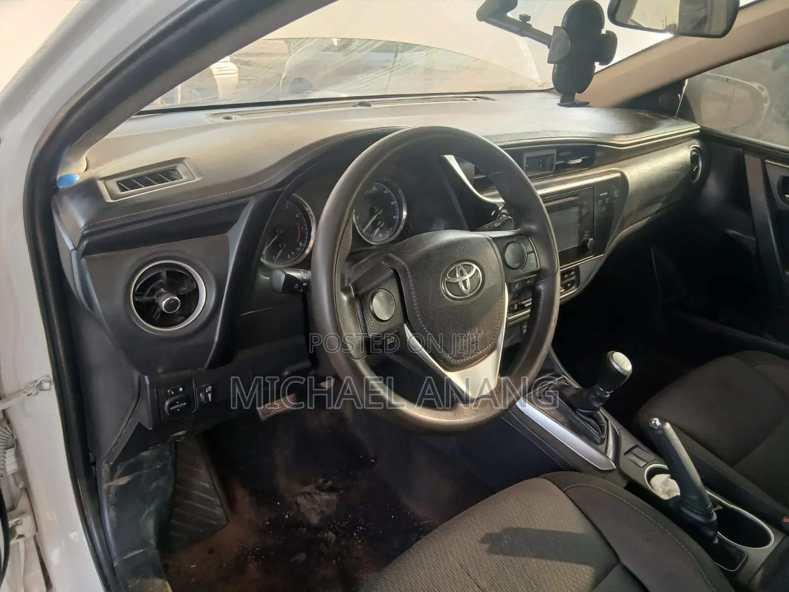 Toyota Corolla 2017 White
