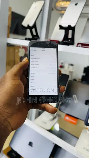 Apple iPhone 6 16 GB Gray