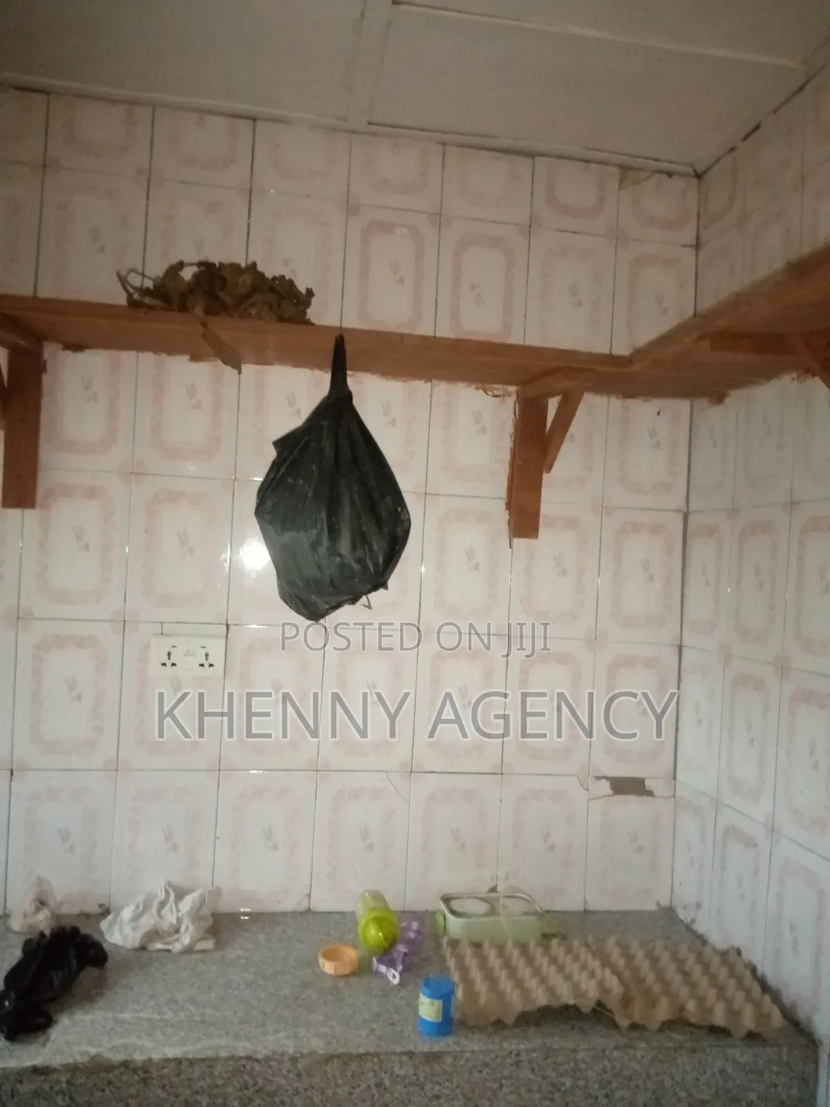 2bdrm Apartment in Kwashieman, Prince of Peace Area for rent