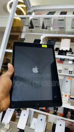 Apple iPad 10.2 (2019) 32 GB Black