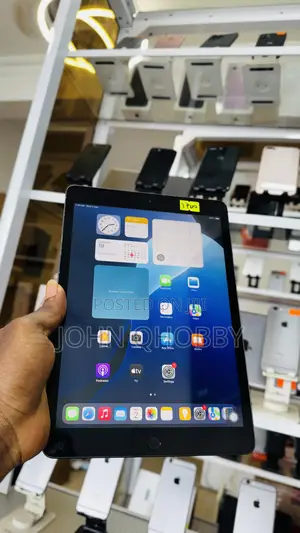 Apple iPad 10.2 (2019) 32 GB Black