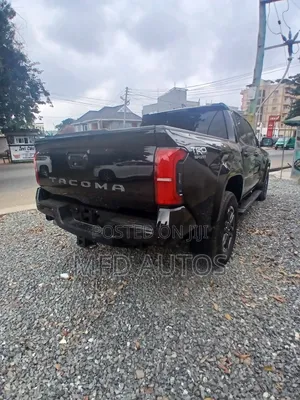 Toyota Tacoma 2020 Black