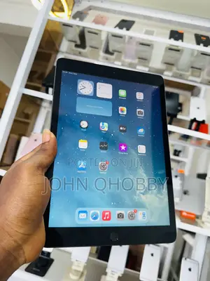 Apple iPad 10.2 (2019) 32 GB Black