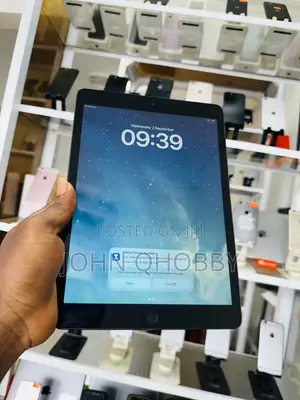 Apple iPad 10.2 (2019) 32 GB Black