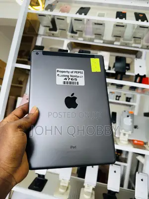 Apple iPad 10.2 (2019) 32 GB Black