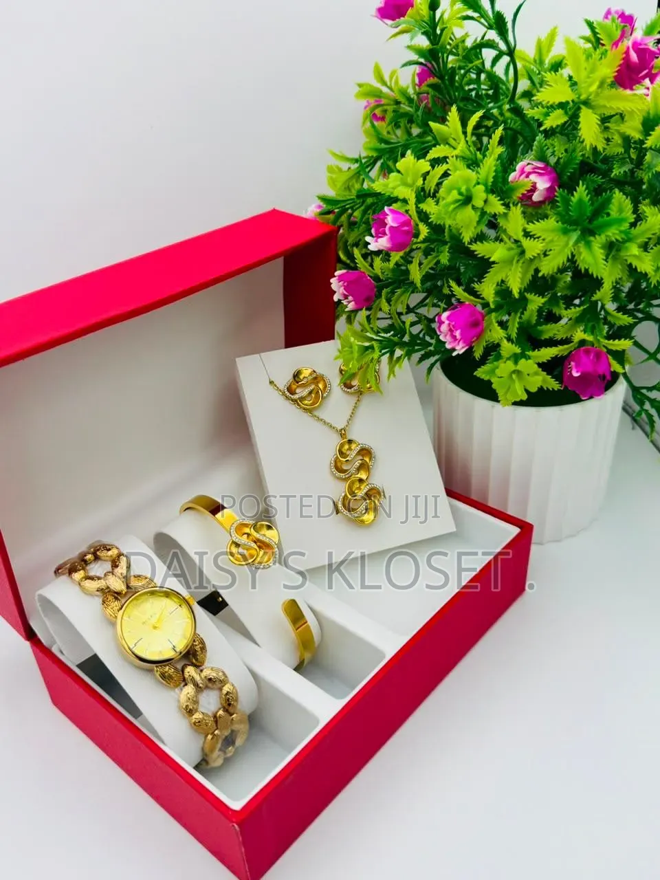 Ladies Jewelry