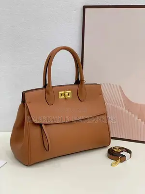 Premium Hermes Handbag – Perfect for Work Outings